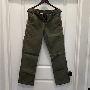 Carhartt Men's Forest Green Relaxed Fit Work Pants